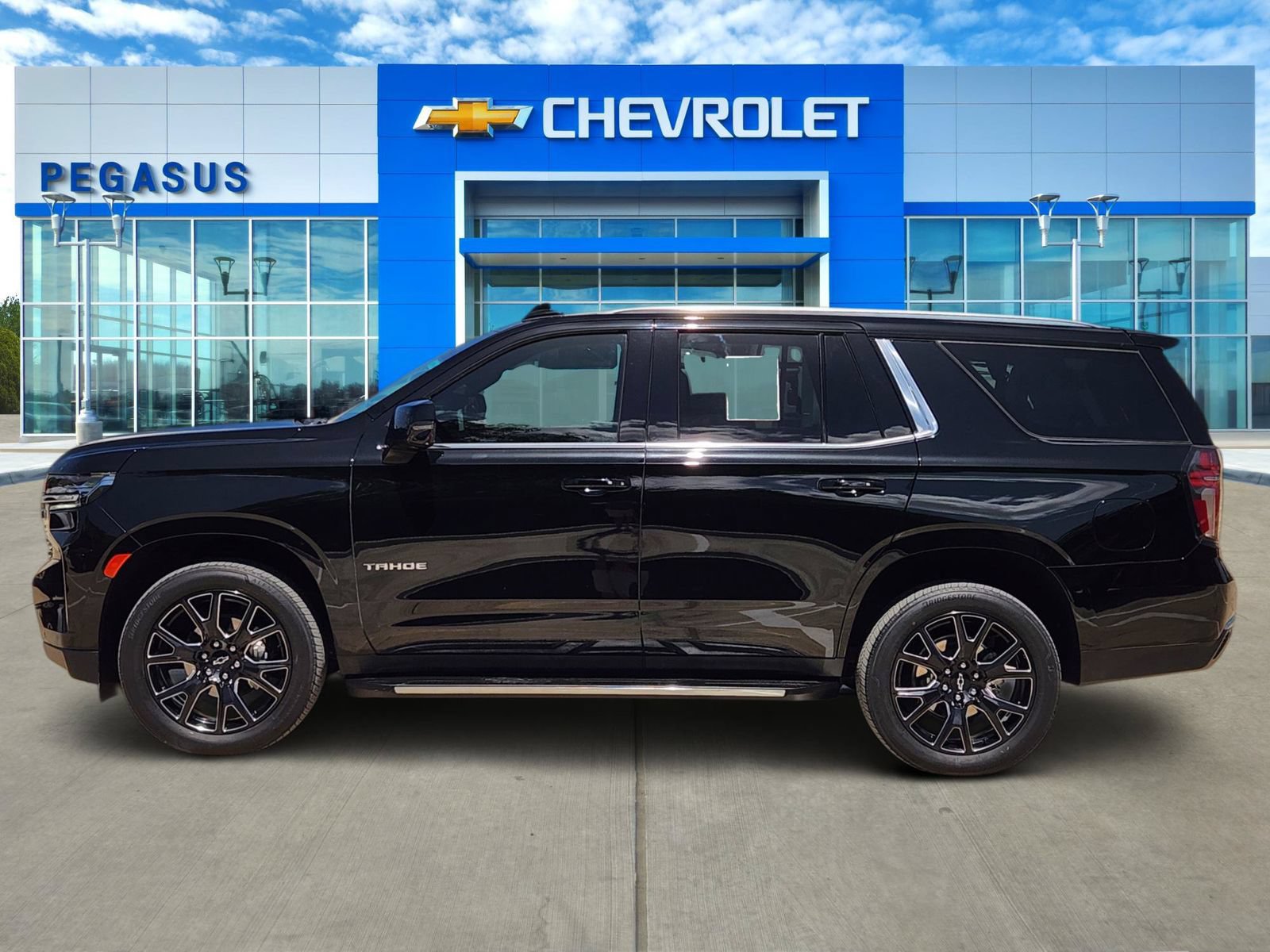 Certified 2023 Chevrolet Tahoe LT w/ LT Signature Plus Package AWD/4WD video 3