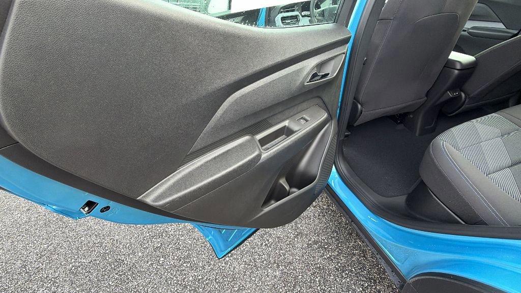 New 2027 Chevrolet Bolt LT w/ Comfort Package image 15