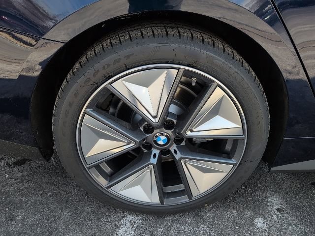 New 2026 BMW i4 xDrive40i image 6