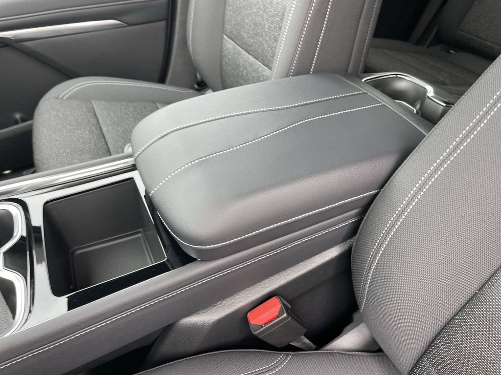 New 2026 Chevrolet Traverse LT w/ Driver Confidence Package FWD image 21