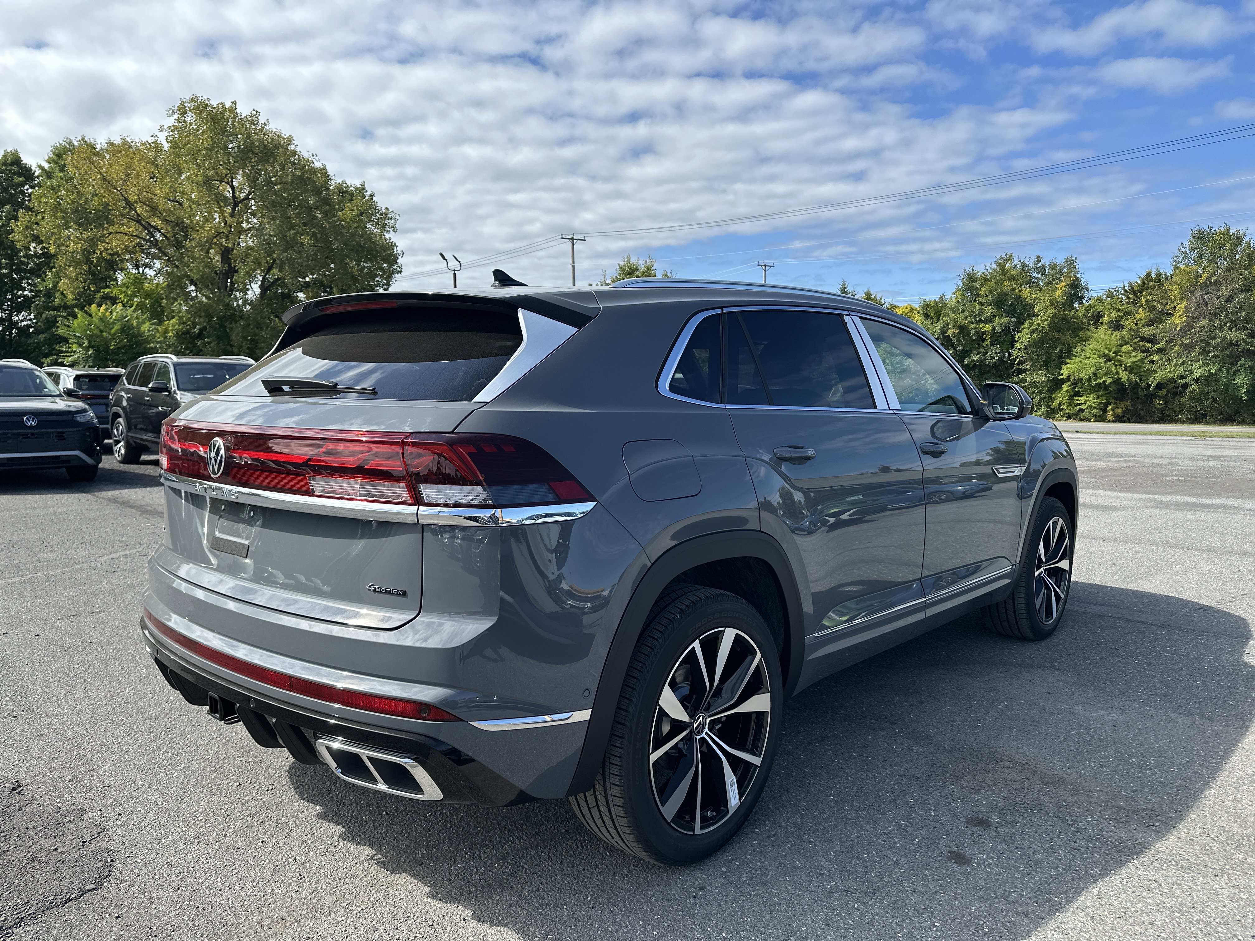 New 2026 Volkswagen Atlas Cross Sport SEL Premium R-Line image 5