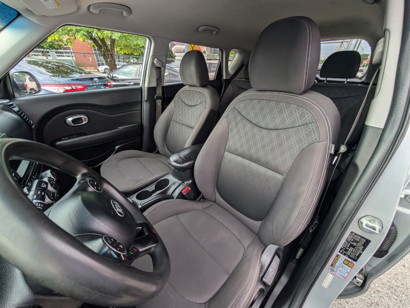 Used 2016 Kia Soul image 16