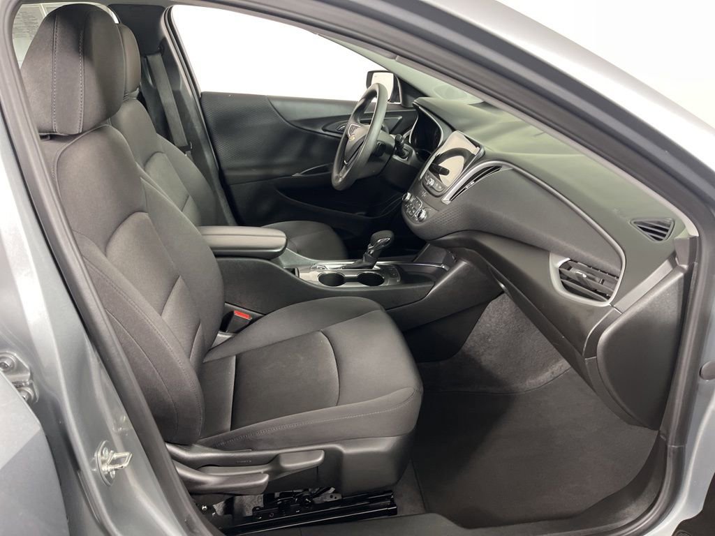 Used 2024 Chevrolet Malibu LT image 7