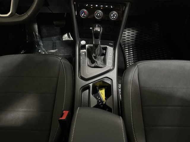 Certified 2023 Volkswagen Taos SE image 33