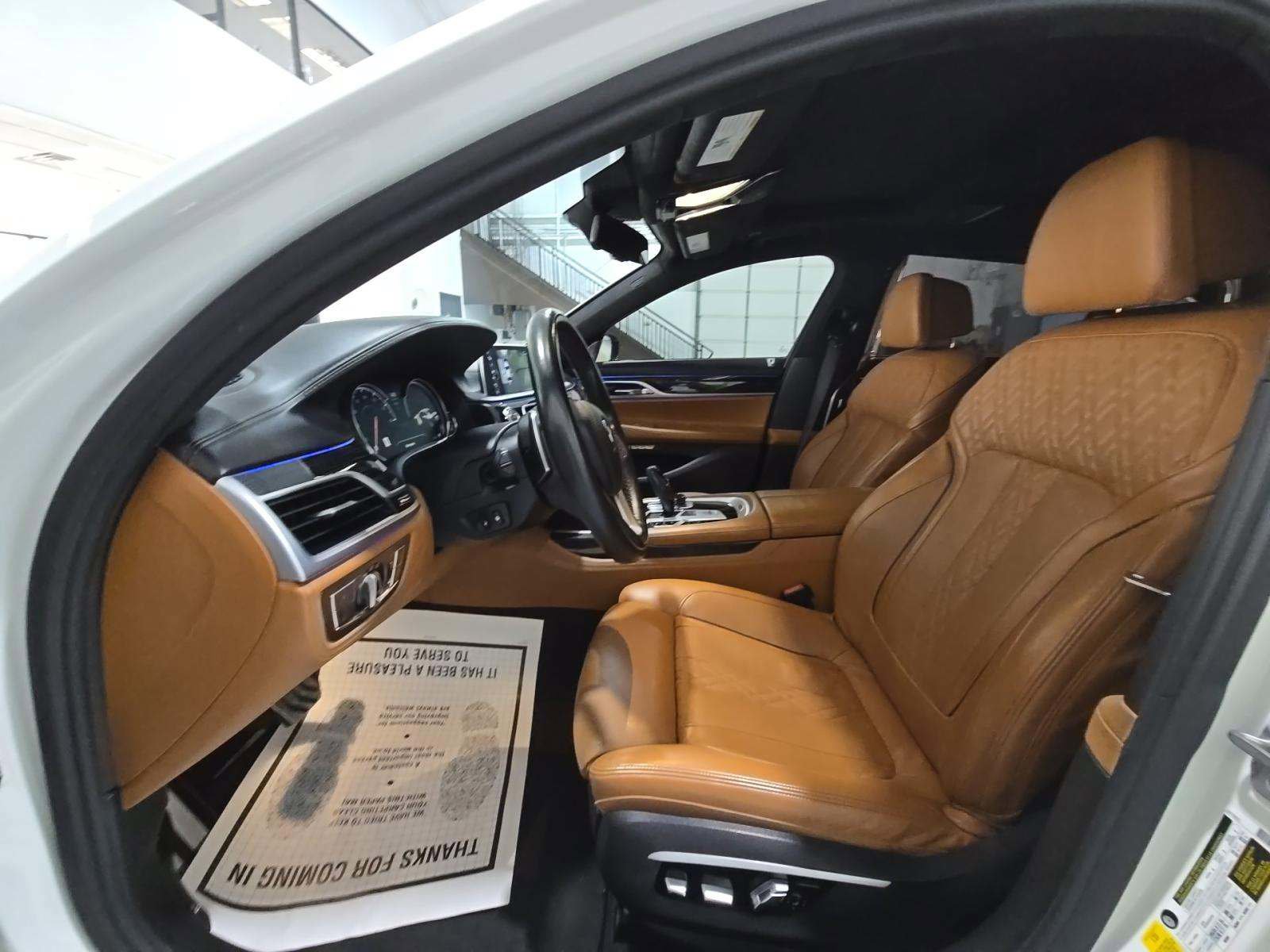 Used 2017 BMW 750i RWD image 4