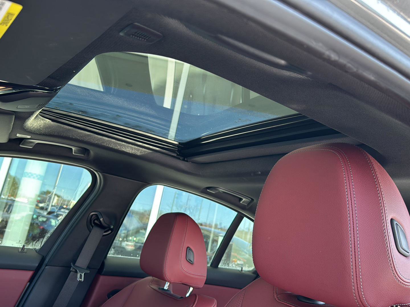 Used 2025 BMW 330i Sedan image 26