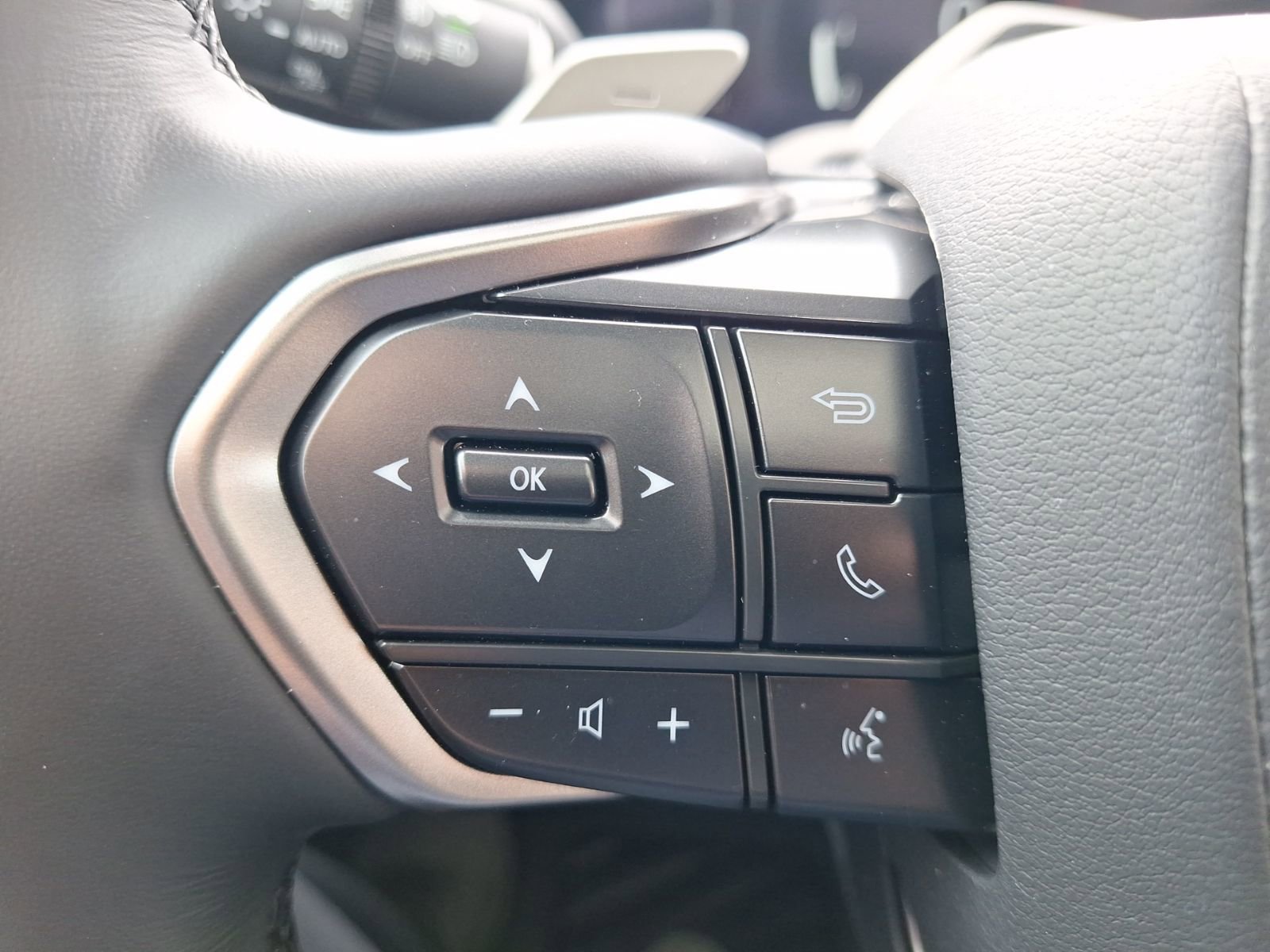 Used 2025 Lexus GX 550 image 21