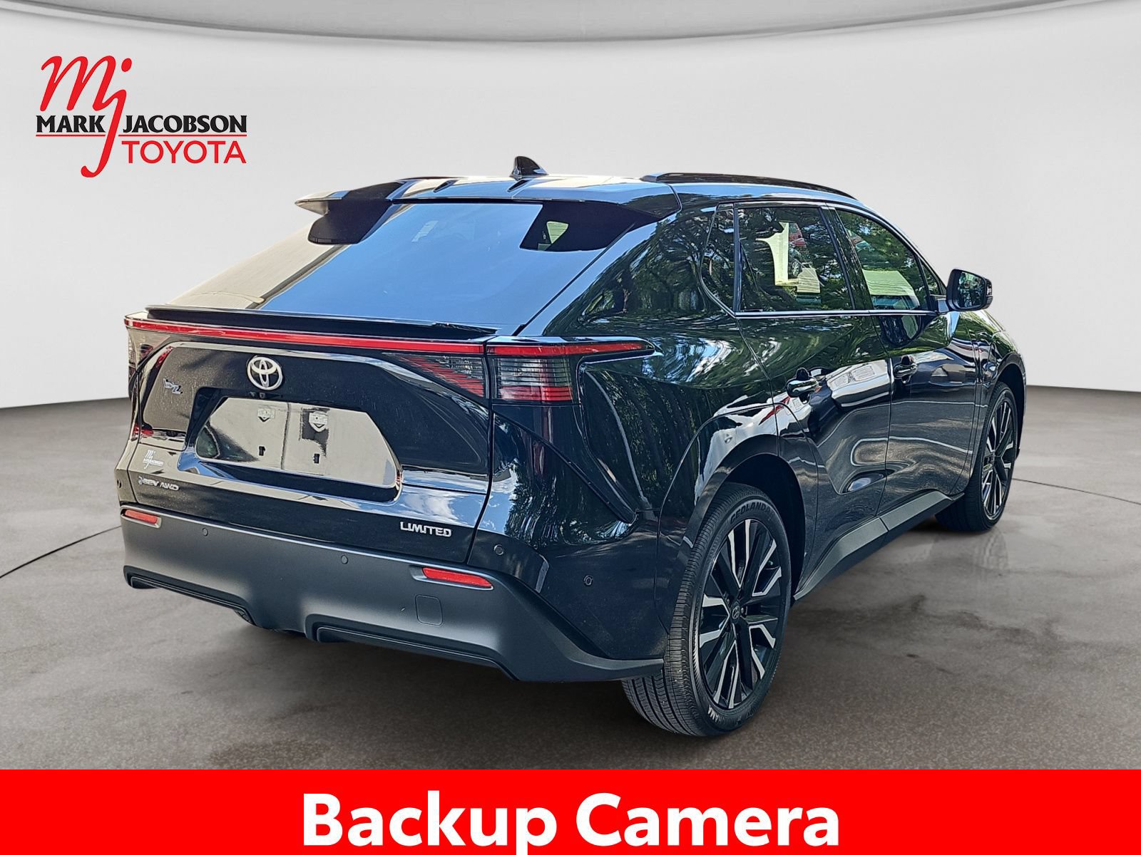 Used 2026 Toyota bZ AWD/4WD image 9