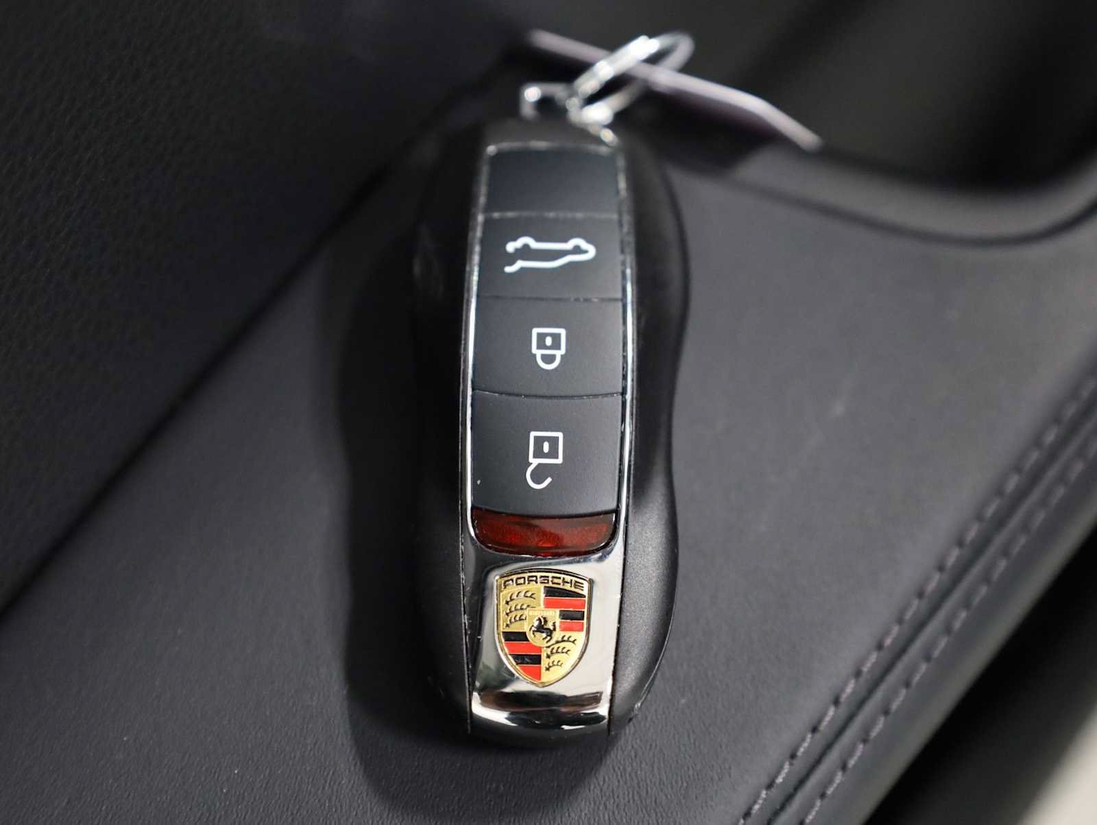 Certified 2023 Porsche Macan GTS AWD/4WD image 42