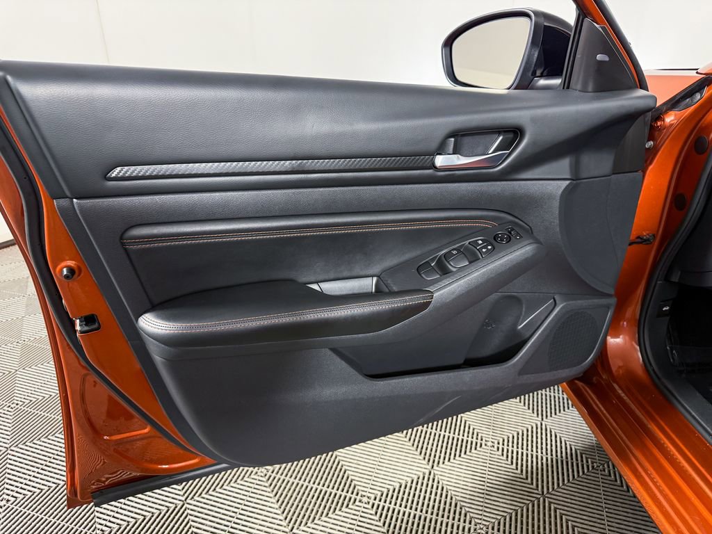 Used 2022 Nissan Altima 2.0 SR image 41