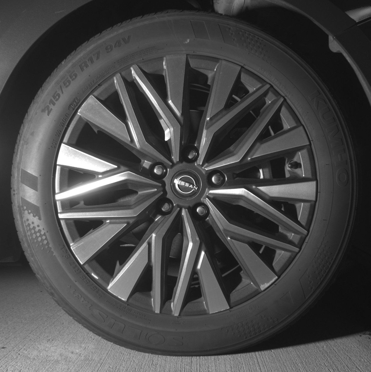 Used 2025 Nissan Altima 2.5 SV image 13