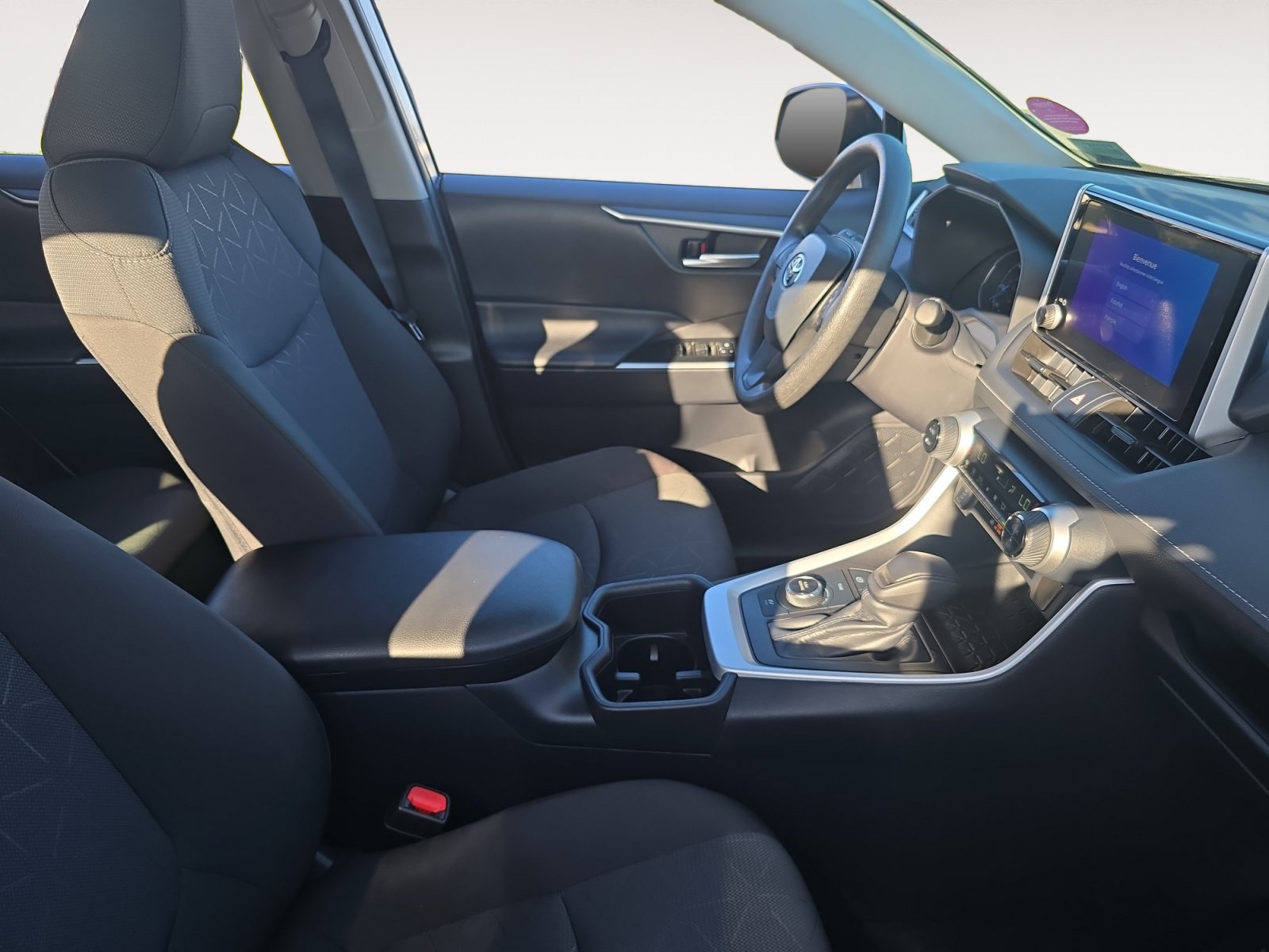 Certified 2025 Toyota RAV4 XLE AWD/4WD image 15