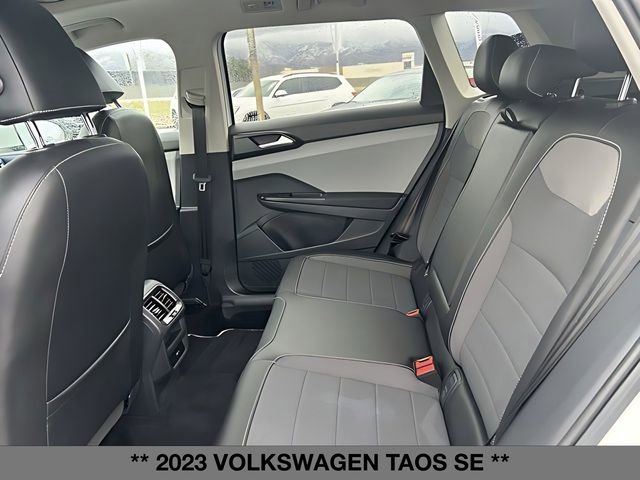 Used 2023 Volkswagen Taos SE w/ Panoramic Sunroof Package image 16