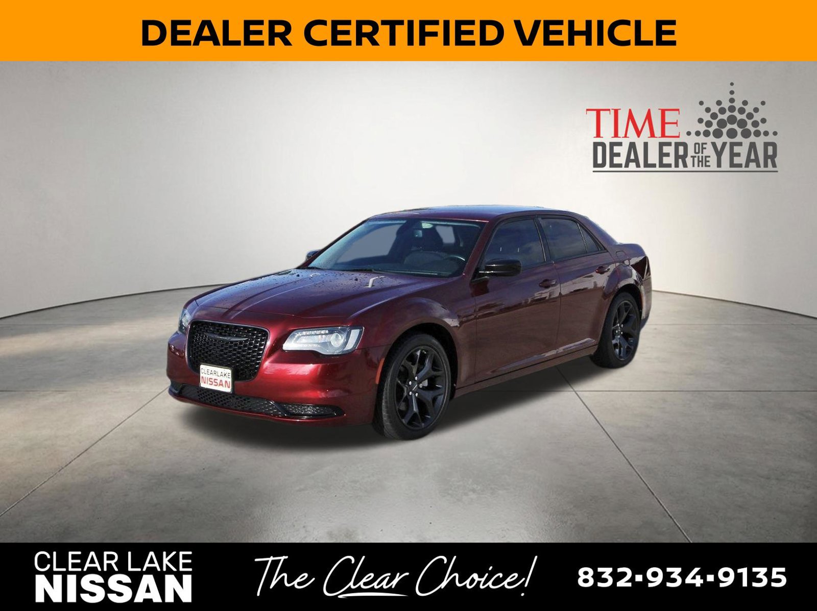 Used 2022 Chrysler 300 Touring w/ Sport Appearance Package RWD image 4