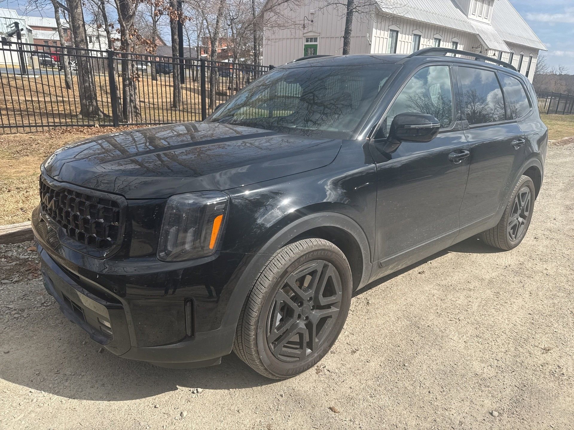 Used 2025 Kia Telluride SX Prestige X-Line image 1