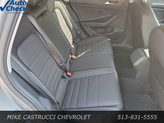 Used 2024 Volkswagen Jetta SE FWD image 28