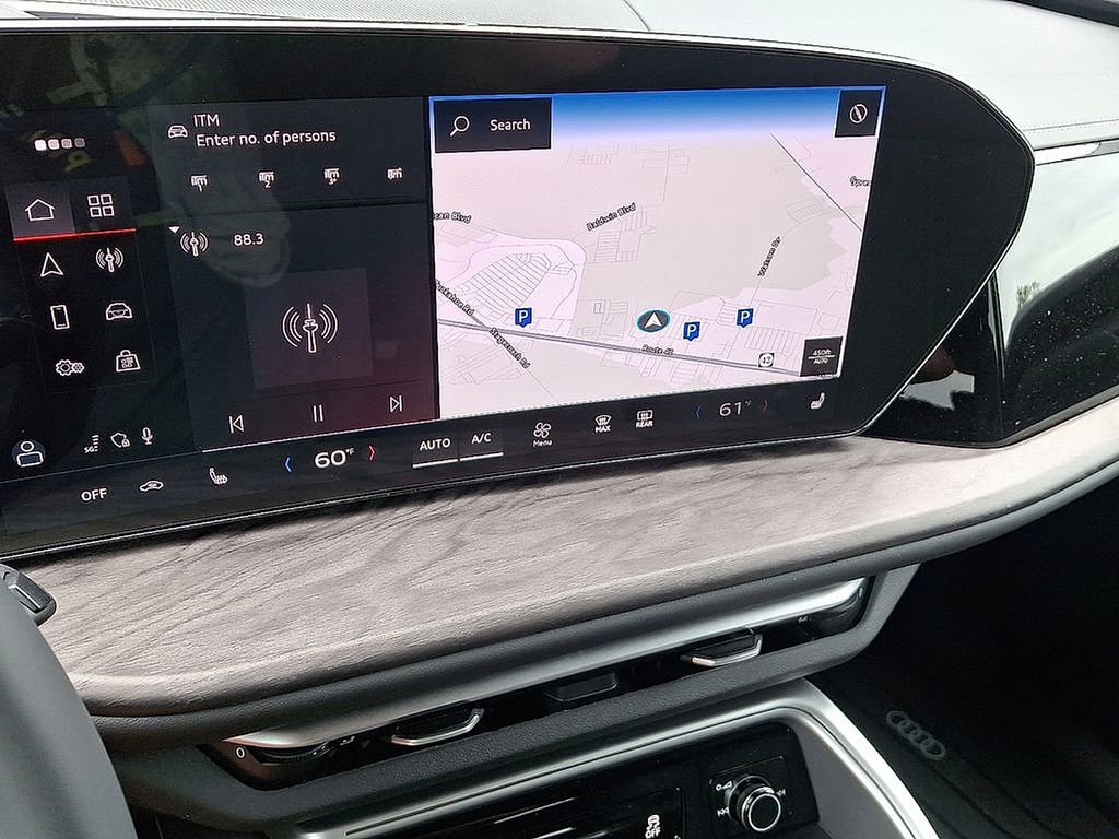 Used 2025 Audi Q5 Premium w/ 19" Wheel Package AWD/4WD image 8