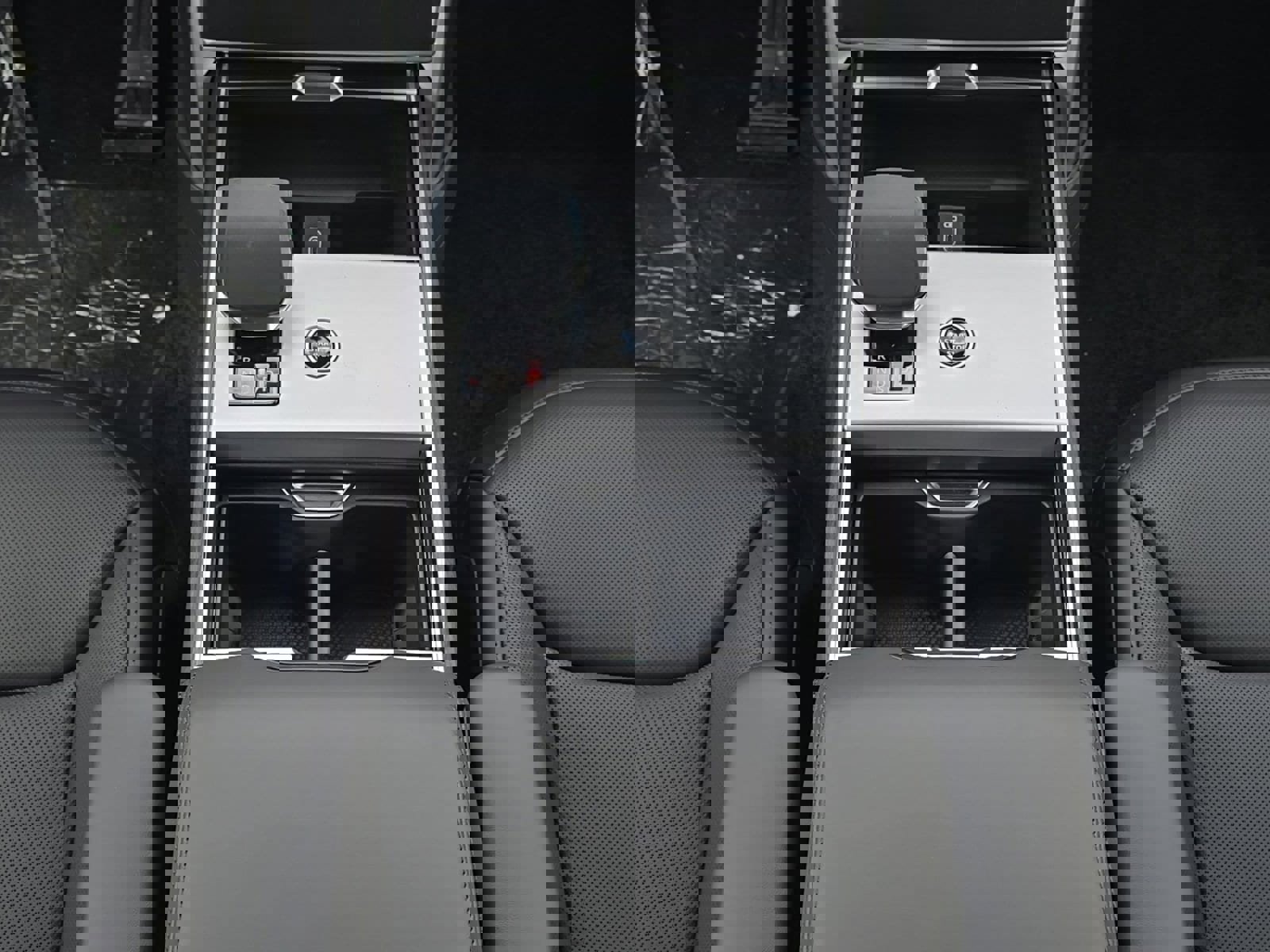 New 2026 Land Rover Range Rover Long Wheelbase SE image 21