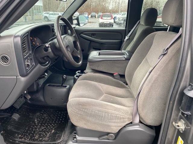 Used 2006 Chevrolet Silverado 2500 LS w/ Snow Plow Prep Package image 9