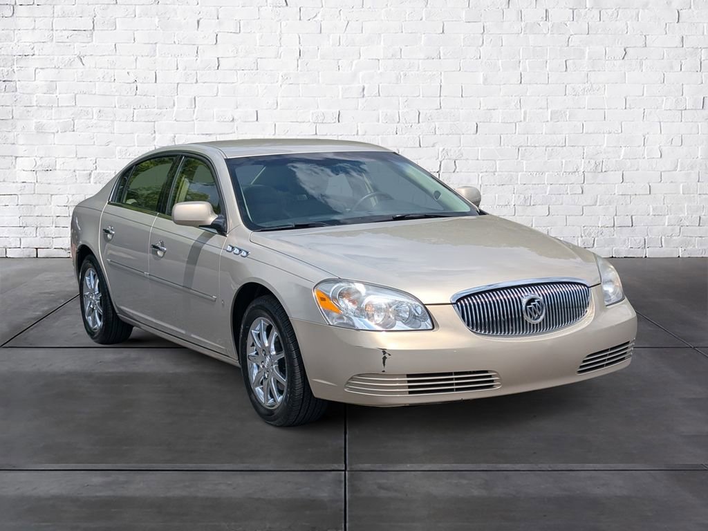 Used 2007 Buick Lucerne CXL w/ Luxury Package FWD image 2