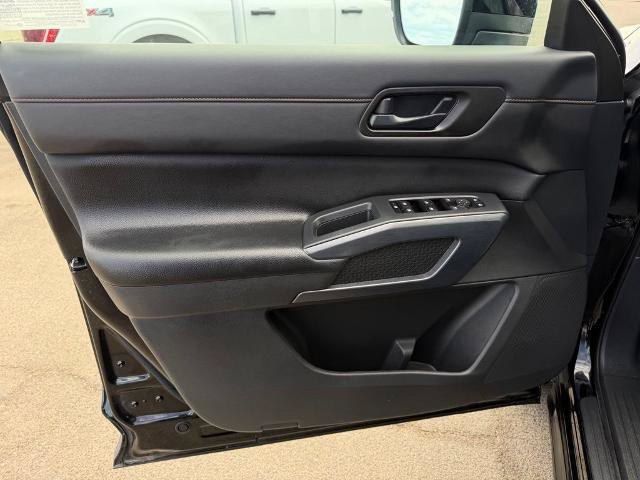 Certified 2024 Nissan Pathfinder Rock Creek AWD/4WD image 19