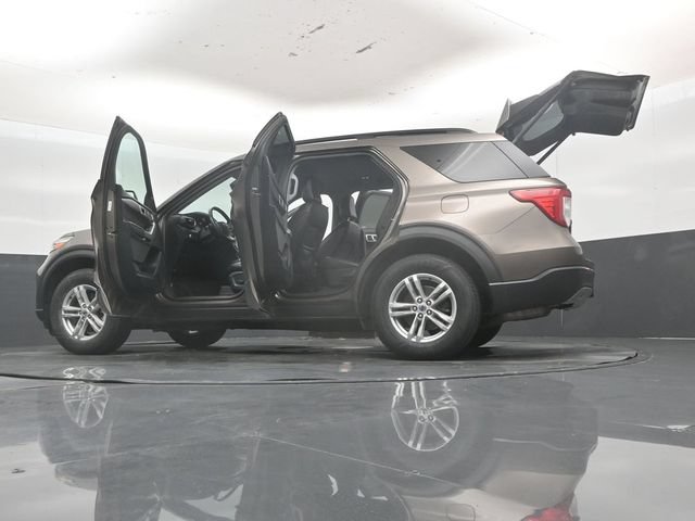 Used 2021 Ford Explorer XLT w/ Equipment Group 202A AWD/4WD image 62