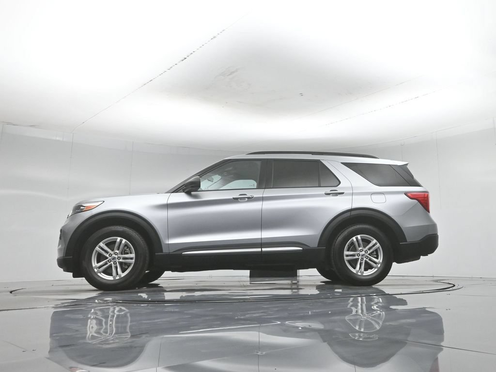 Certified 2022 Ford Explorer XLT RWD image 68