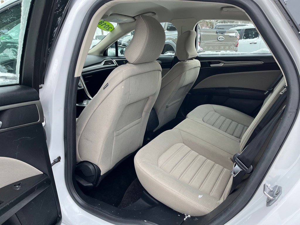 Used 2018 Ford Fusion S image 10