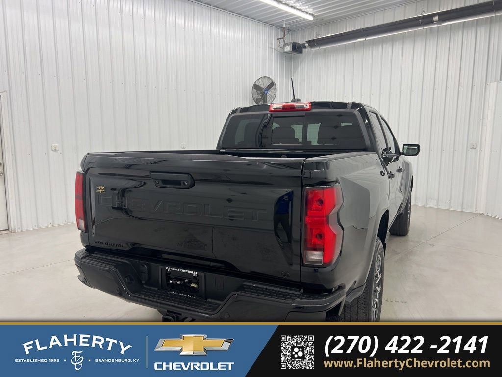 Used 2023 Chevrolet Colorado LT w/ LT Convenience Package III RWD image 3