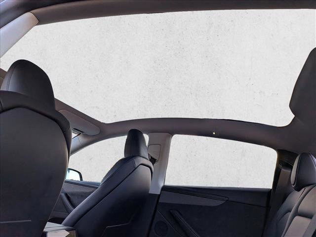 Used 2026 Tesla Model Y Long Range image 18