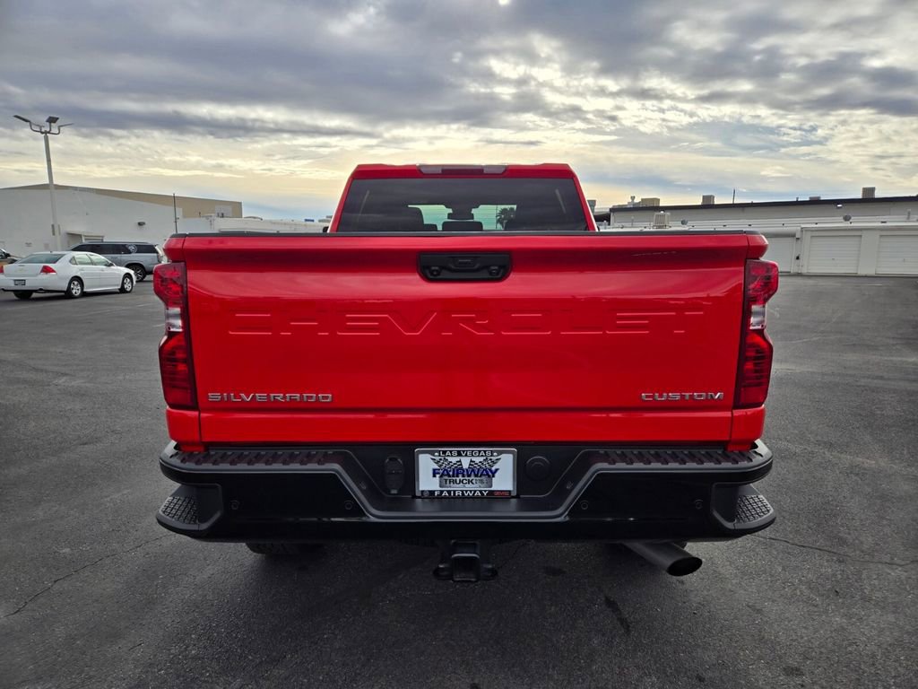 Used 2025 Chevrolet Silverado 2500 Custom w/ Custom Value Package image 5