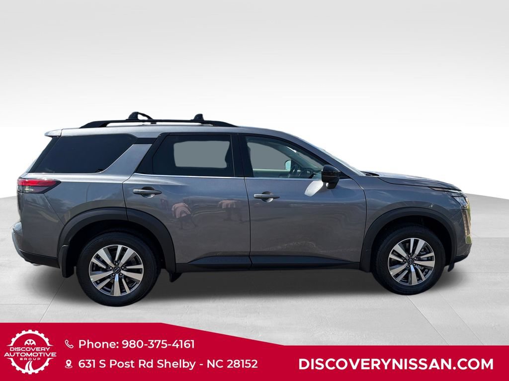 New 2026 Nissan Pathfinder SL FWD image 5