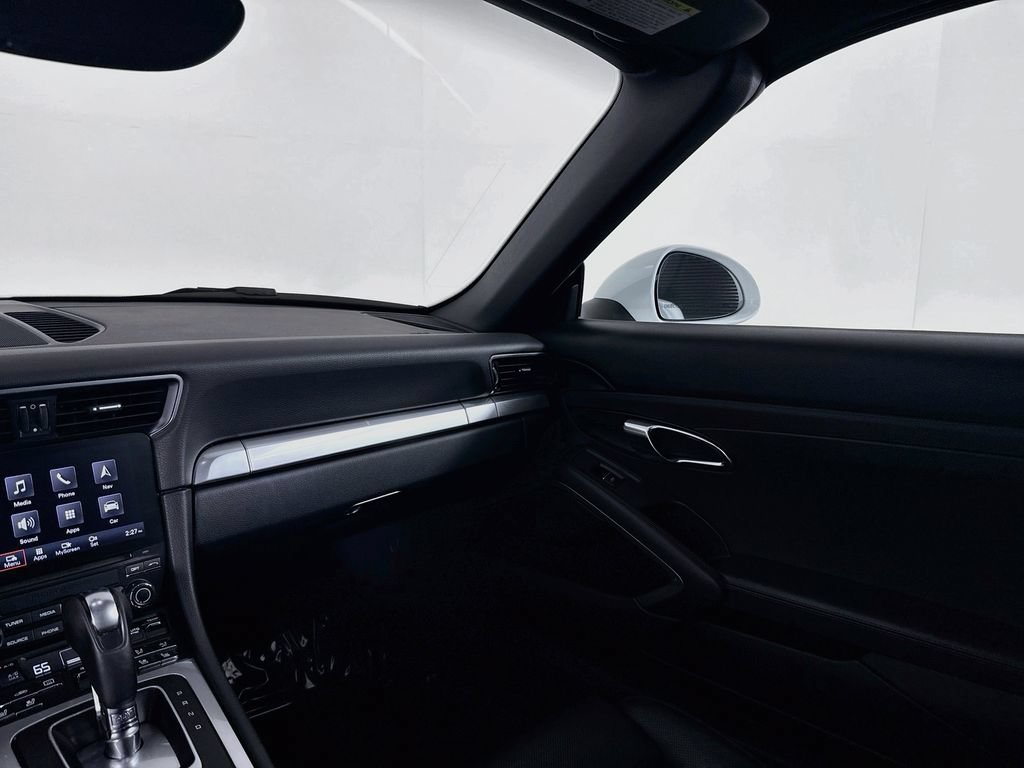 Certified 2017 Porsche 911 Carrera RWD image 24