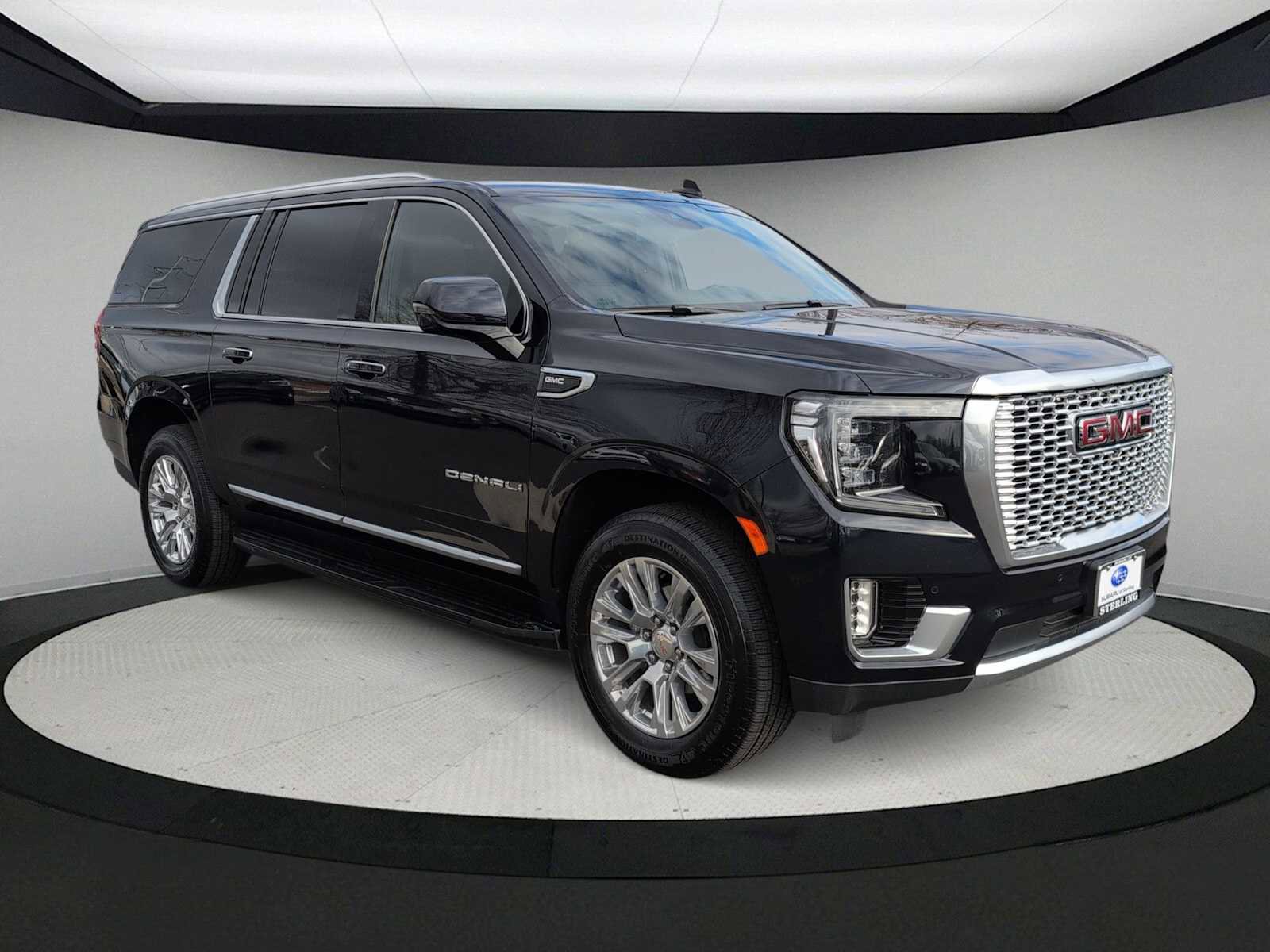 Used 2024 GMC Yukon XL Denali image 2