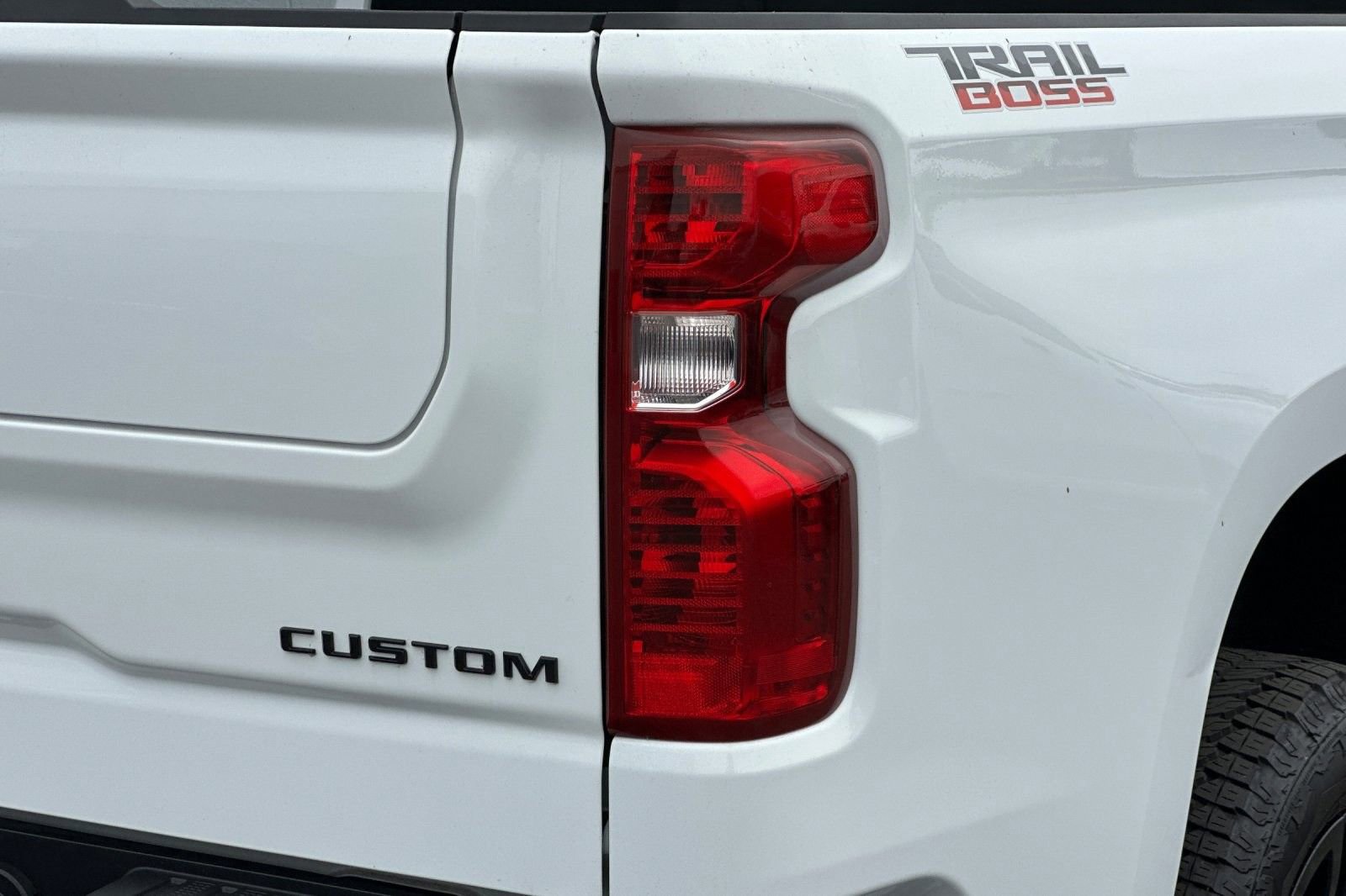 Certified 2024 Chevrolet Silverado 1500 Custom Trail Boss w/ Turbomax Blackout Package image 31