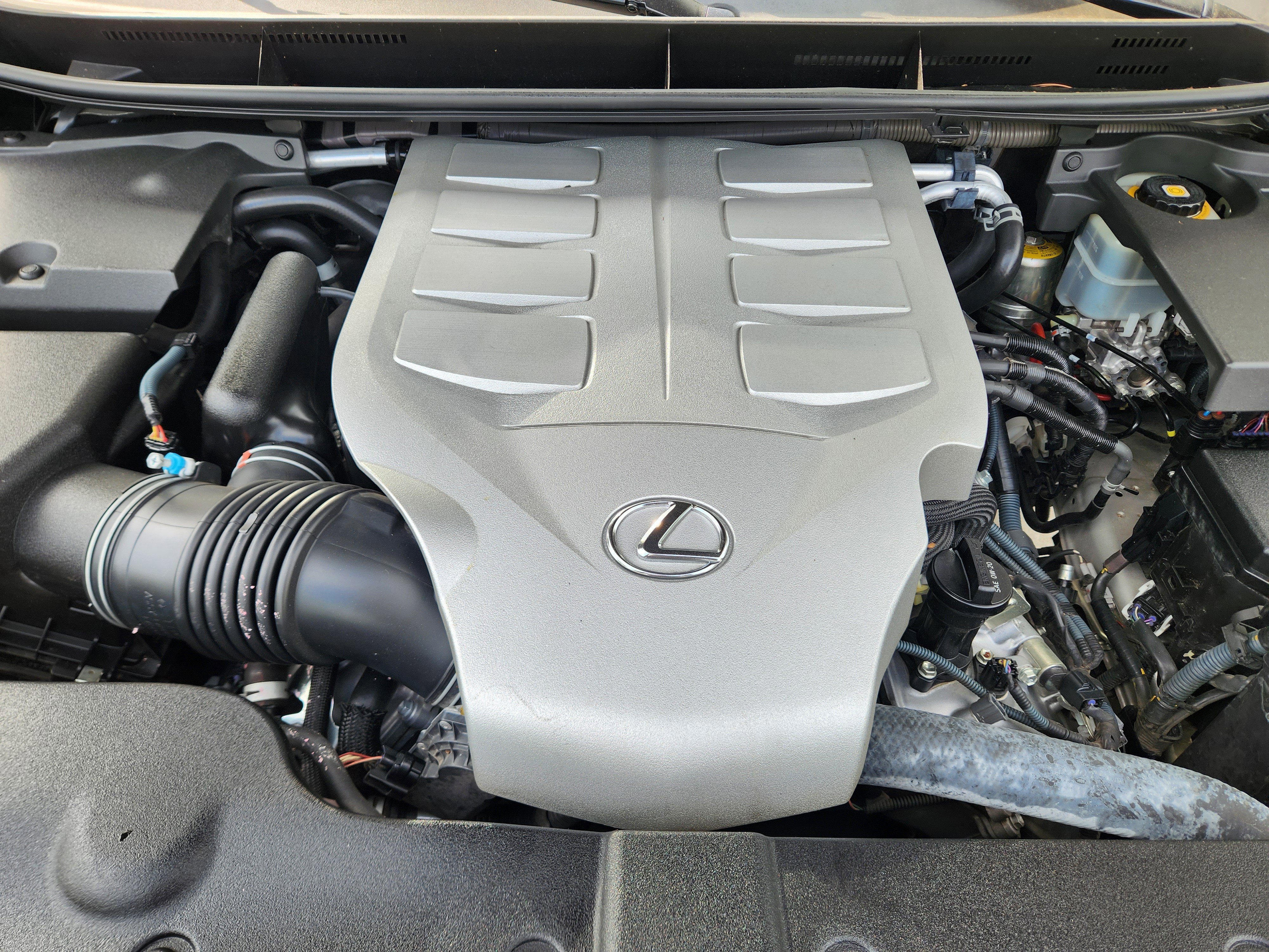 Used 2017 Lexus GX 460 Luxury w/ Preferred Accessory Package image 31