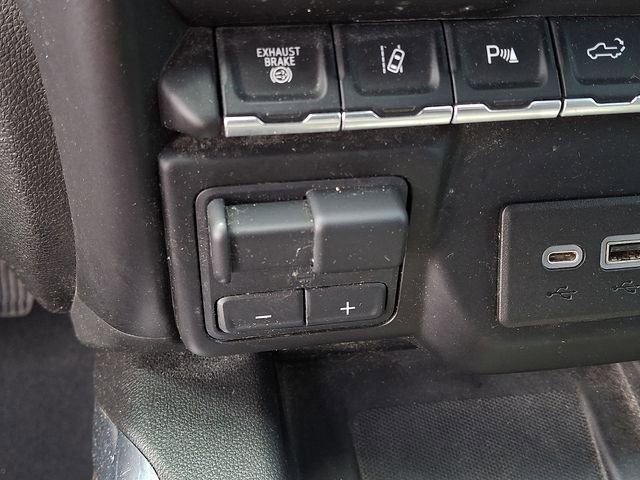 Used 2023 Chevrolet Silverado 3500 High Country AWD/4WD image 14