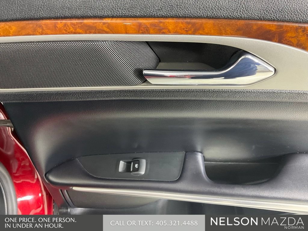 Used 2016 Lincoln MKZ w/ Equipment Group 300A Reserve FWD image 24