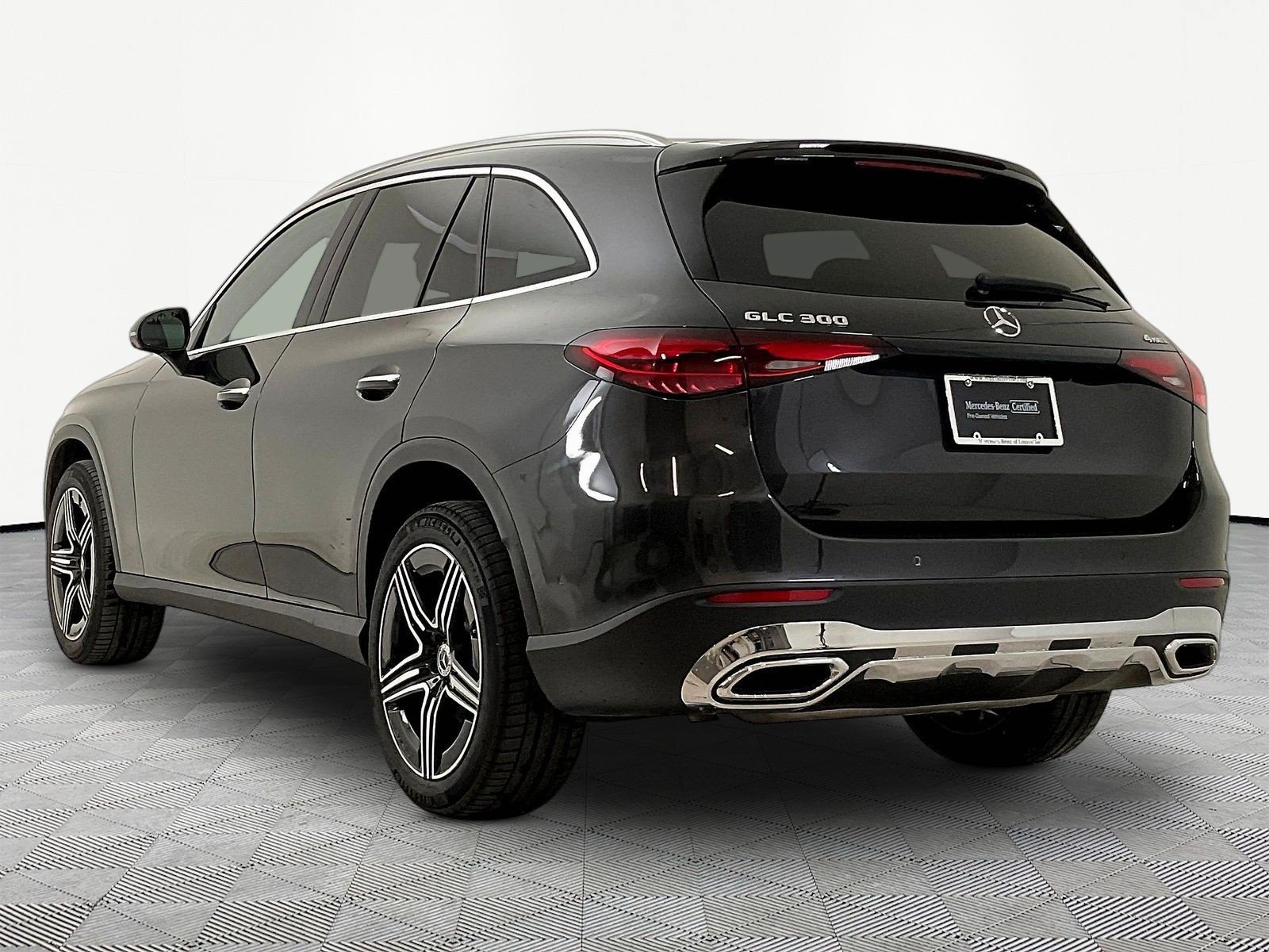 Certified 2026 Mercedes-Benz GLC 300 4MATIC image 4