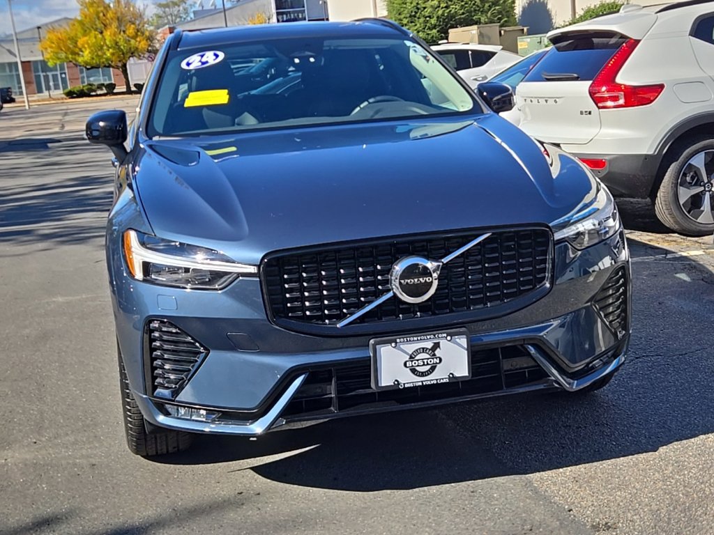 Certified 2024 Volvo XC60 B5 Core w/ Climate Package AWD/4WD image 5