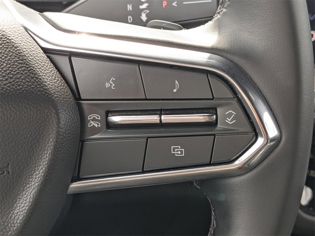 Used 2025 Chevrolet Suburban Z71 image 25