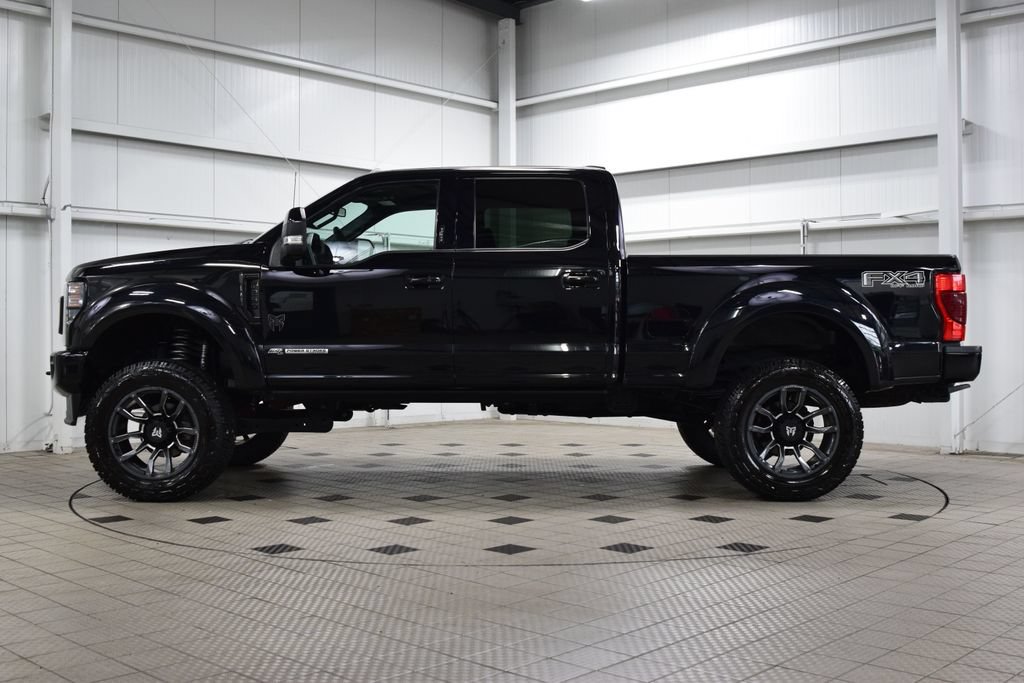 Used 2022 Ford F250 Lariat w/ Black Appearance Package AWD/4WD image 4