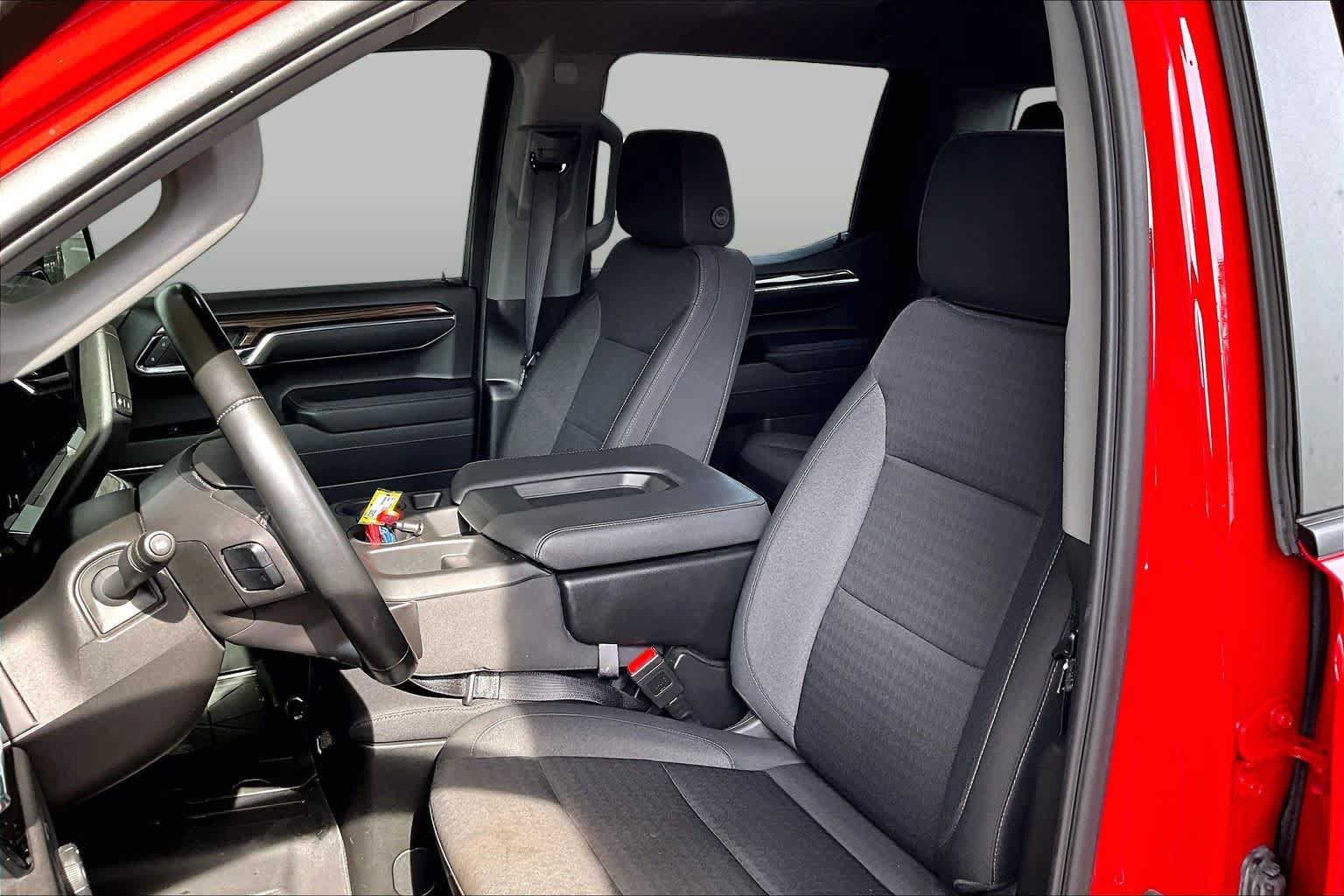 Used 2024 Chevrolet Silverado 1500 LT w/ Protection Package RWD image 8