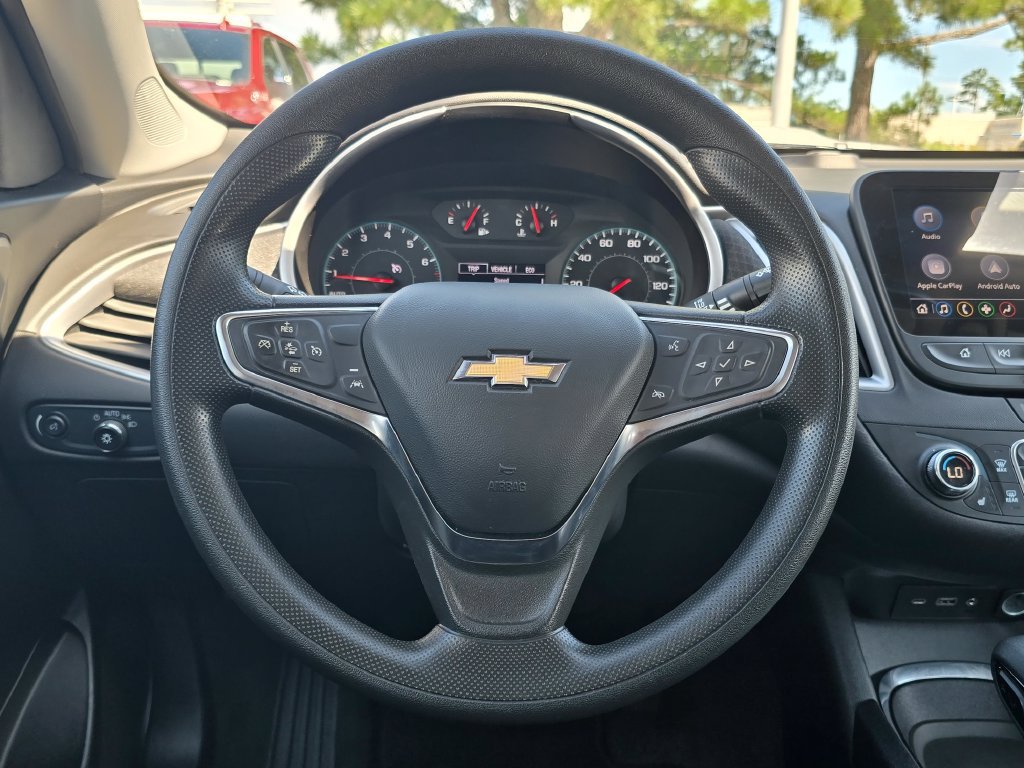 Certified 2025 Chevrolet Malibu LT FWD image 14