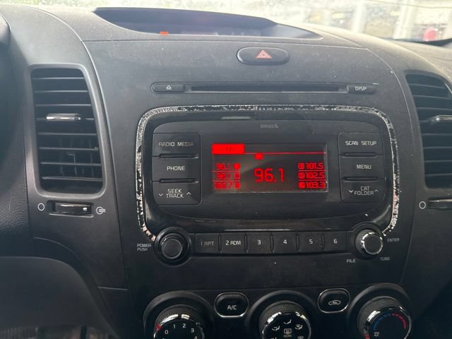Used 2017 Kia Forte LX FWD image 9