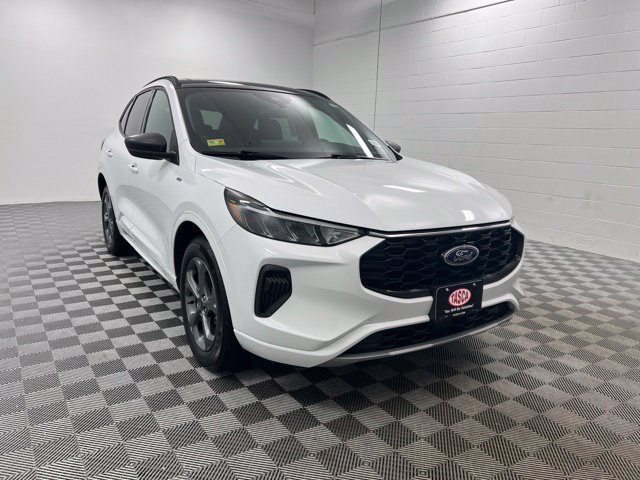 Used 2023 Ford Escape ST-Line w/ Tech Pack #1 AWD/4WD image 1
