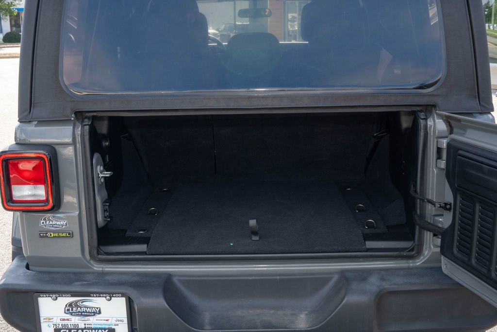 Used 2023 Jeep Wrangler Unlimited Sport AWD/4WD image 13