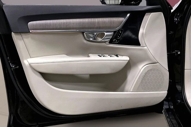 Certified 2023 Volvo S90 B6 Plus w/ Protection Package Premier image 25