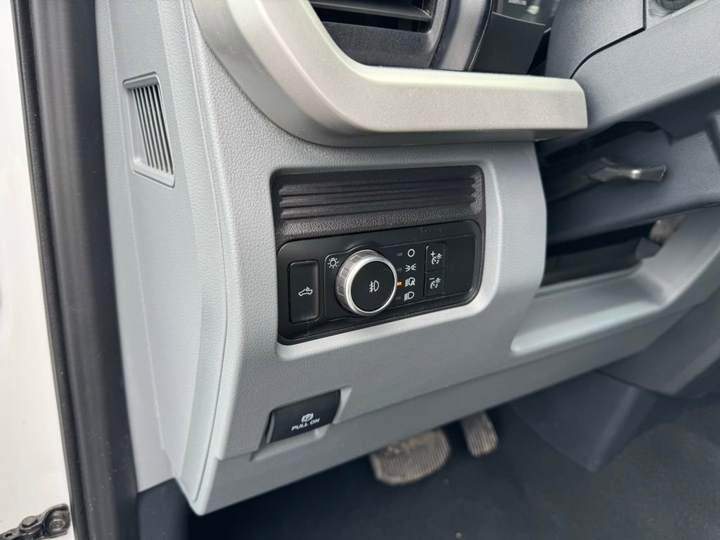 Used 2024 Ford F250 XLT image 4