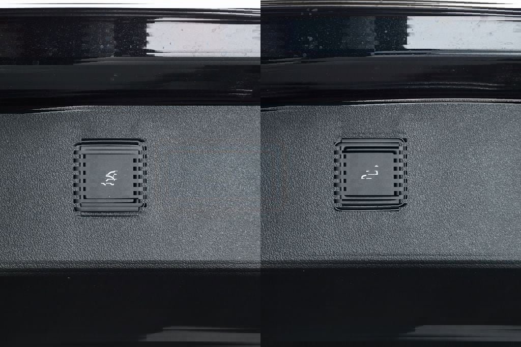 New 2026 Volkswagen Tiguan SE R-Line image 69